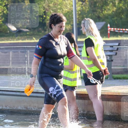 08.09.2024 - Stadtparktriathlon Luisa Fischer http://msf.ph/oto/6997629 08.09.2024 09:03:39 Schwimmen 95 meine-sportfotos.de