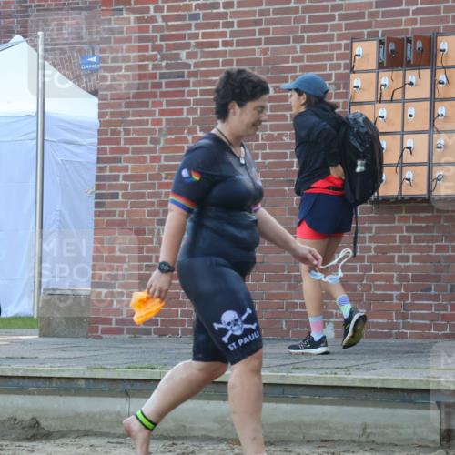 08.09.2024 - Stadtparktriathlon Luisa Fischer http://msf.ph/oto/6997661 08.09.2024 09:03:44 Schwimmen 95 meine-sportfotos.de
