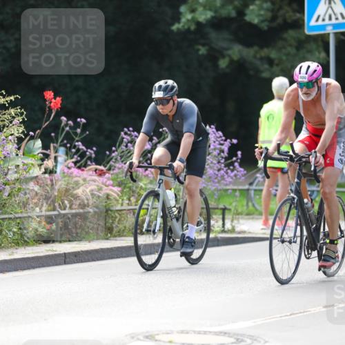 08.09.2024 - Stadtparktriathlon Zöllner http://msf.ph/oto/6997668 08.09.2024 12:24:18 Radfahren 755, 800 meine-sportfotos.de