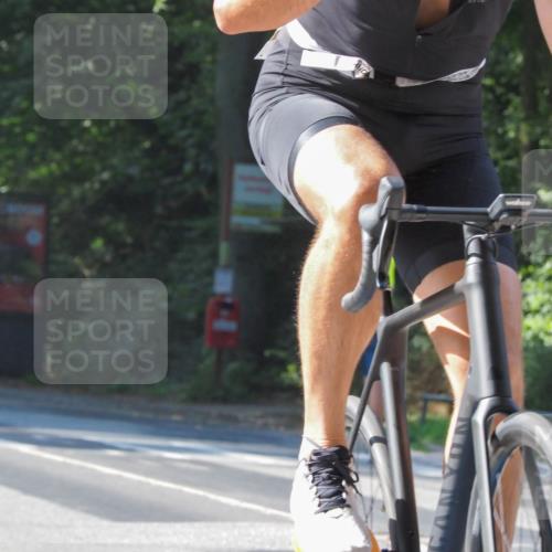 08.09.2024 - Stadtparktriathlon Zöllner http://msf.ph/oto/6997669 08.09.2024 10:51:59 Radfahren 252, 349, 396, 400, 426, 430, 436, 452, 455, 462 meine-sportfotos.de