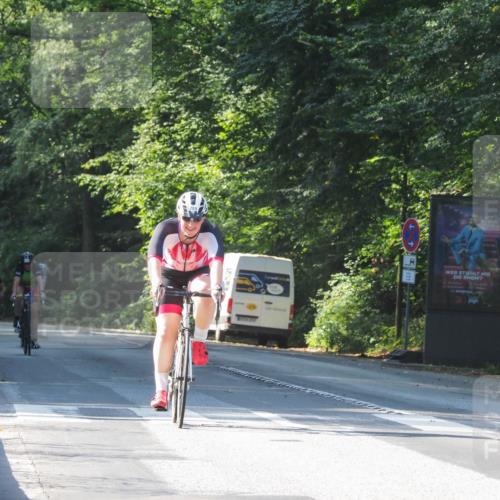 08.09.2024 - Stadtparktriathlon Zöllner http://msf.ph/oto/6997729 08.09.2024 10:52:21 Radfahren 299, 347, 348, 364, 403, 415, 1937 meine-sportfotos.de