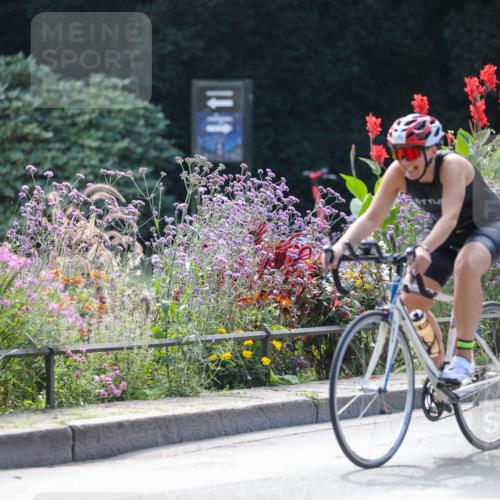 08.09.2024 - Stadtparktriathlon Zöllner http://msf.ph/oto/6997734 08.09.2024 12:24:52 Radfahren 896, 918 meine-sportfotos.de