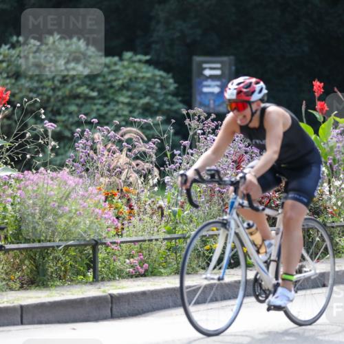 08.09.2024 - Stadtparktriathlon Zöllner http://msf.ph/oto/6997740 08.09.2024 12:24:52 Radfahren 896, 918 meine-sportfotos.de