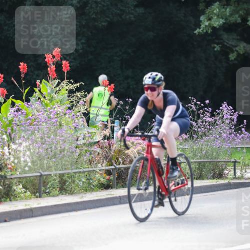 08.09.2024 - Stadtparktriathlon Zöllner http://msf.ph/oto/6997742 08.09.2024 12:25:04 Radfahren 841, 869, 918 meine-sportfotos.de
