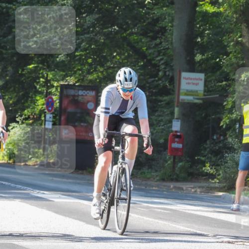 08.09.2024 - Stadtparktriathlon Zöllner http://msf.ph/oto/6997747 08.09.2024 10:52:27 Radfahren 299, 348, 357, 364, 413, 1937 meine-sportfotos.de