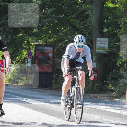 08.09.2024 - Stadtparktriathlon Zöllner http://msf.ph/oto/6997753 08.09.2024 10:52:27 Radfahren 299, 348, 357, 364, 413, 1937 meine-sportfotos.de
