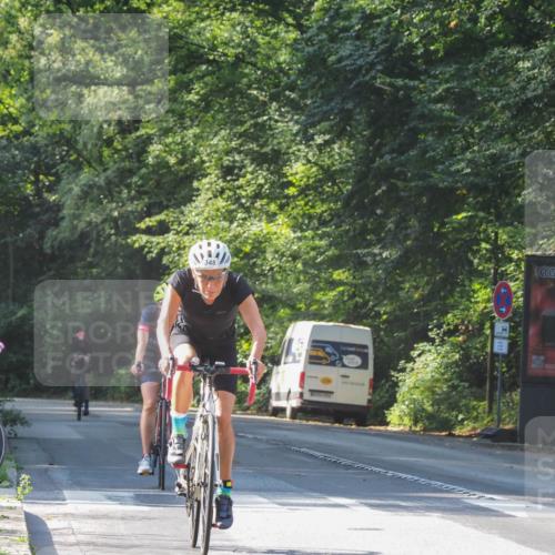 08.09.2024 - Stadtparktriathlon Zöllner http://msf.ph/oto/6997760 08.09.2024 10:52:29 Radfahren 348, 357, 364, 413, 1937 meine-sportfotos.de