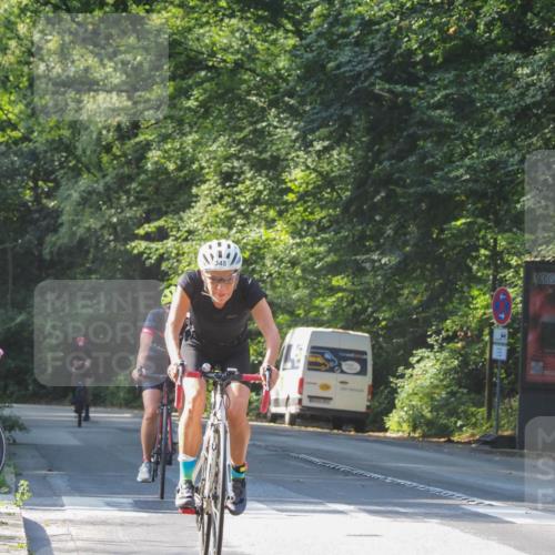 08.09.2024 - Stadtparktriathlon Zöllner http://msf.ph/oto/6997765 08.09.2024 10:52:29 Radfahren 348, 357, 364, 413, 1937 meine-sportfotos.de