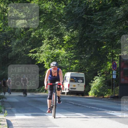 08.09.2024 - Stadtparktriathlon Zöllner http://msf.ph/oto/6997814 08.09.2024 10:52:56 Radfahren 363, 371, 437, 450 meine-sportfotos.de