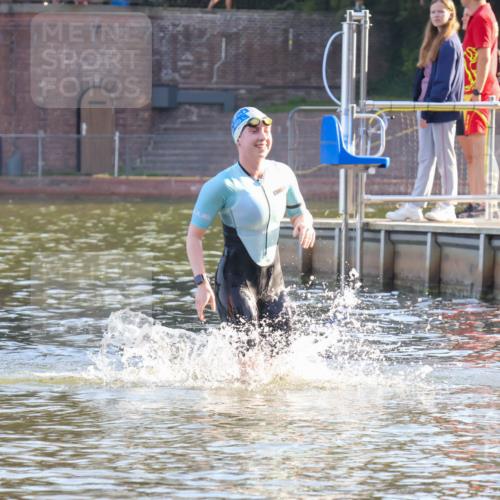 08.09.2024 - Stadtparktriathlon Luisa Fischer http://msf.ph/oto/6997816 08.09.2024 09:05:31 Schwimmen 133, 159 meine-sportfotos.de