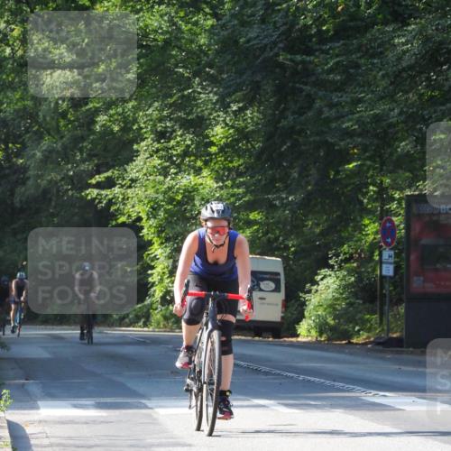 08.09.2024 - Stadtparktriathlon Zöllner http://msf.ph/oto/6997817 08.09.2024 10:52:57 Radfahren 363, 371, 437, 450 meine-sportfotos.de