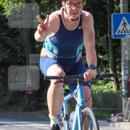08.09.2024 - Stadtparktriathlon Zöllner http://msf.ph/oto/6997834 08.09.2024 10:53:06 Radfahren 367, 371, 434, 450 meine-sportfotos.de