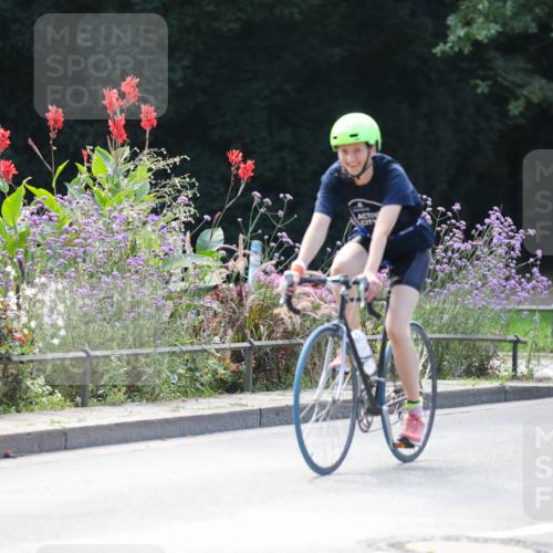 08.09.2024 - Stadtparktriathlon Zöllner http://msf.ph/oto/6997869 08.09.2024 12:25:31 Radfahren 771, 825, 855, 874 meine-sportfotos.de