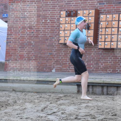 08.09.2024 - Stadtparktriathlon Luisa Fischer http://msf.ph/oto/6997877 08.09.2024 09:05:36 Schwimmen 159 meine-sportfotos.de