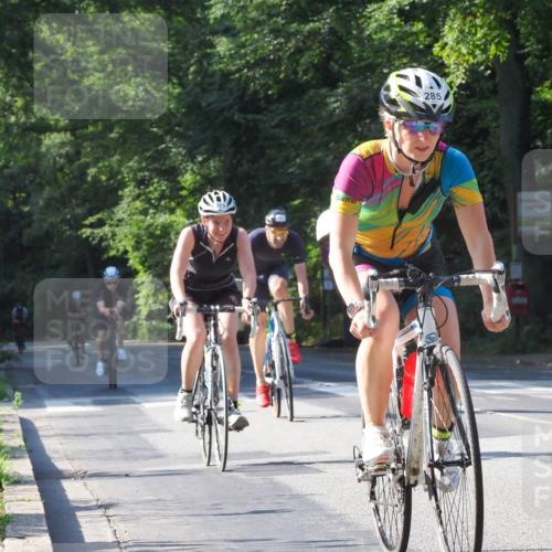 08.09.2024 - Stadtparktriathlon Zöllner http://msf.ph/oto/6997945 08.09.2024 10:53:45 Radfahren 285, 303, 318, 387, 391, 405, 423, 449 meine-sportfotos.de