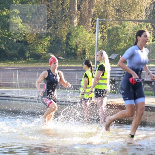 08.09.2024 - Stadtparktriathlon Luisa Fischer http://msf.ph/oto/6997978 08.09.2024 09:06:14 Schwimmen 153, 172 meine-sportfotos.de