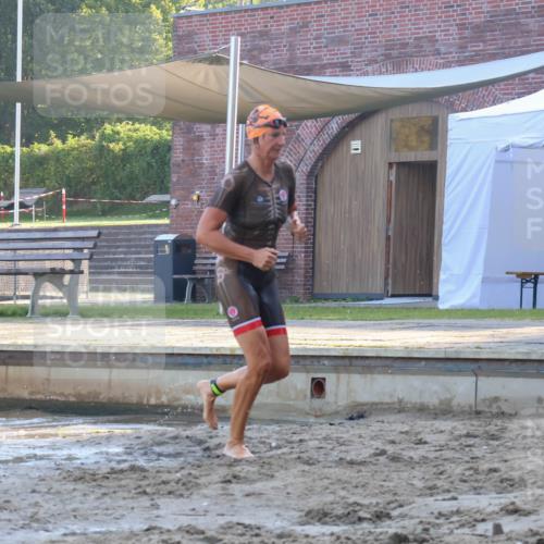 08.09.2024 - Stadtparktriathlon Luisa Fischer http://msf.ph/oto/6998086 08.09.2024 09:06:47 Schwimmen 138, 150, 163 meine-sportfotos.de