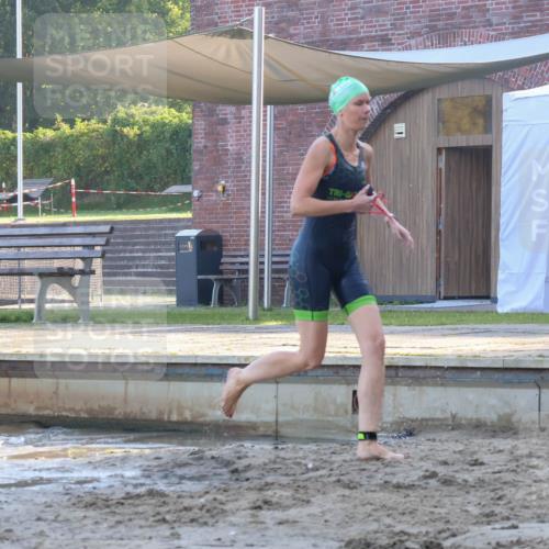 08.09.2024 - Stadtparktriathlon Luisa Fischer http://msf.ph/oto/6998135 08.09.2024 09:06:55 Schwimmen 140, 150, 151, 163 meine-sportfotos.de