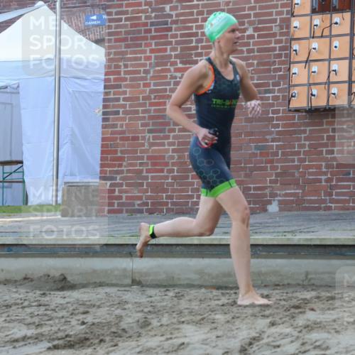 08.09.2024 - Stadtparktriathlon Luisa Fischer http://msf.ph/oto/6998148 08.09.2024 09:06:56 Schwimmen 140, 150, 151, 163 meine-sportfotos.de