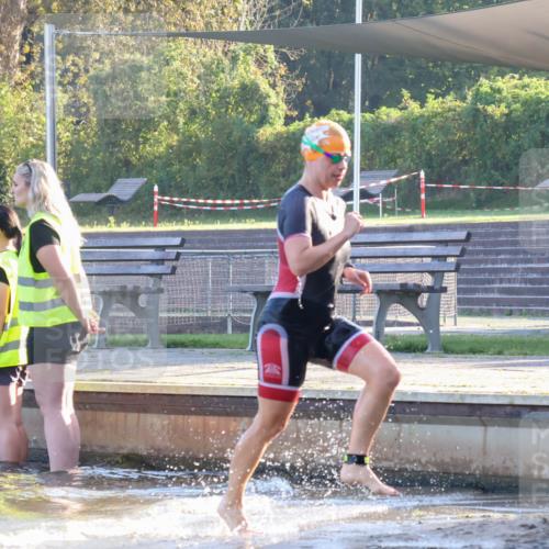 08.09.2024 - Stadtparktriathlon Luisa Fischer http://msf.ph/oto/6998236 08.09.2024 09:07:21 Schwimmen 144, 157, 173 meine-sportfotos.de