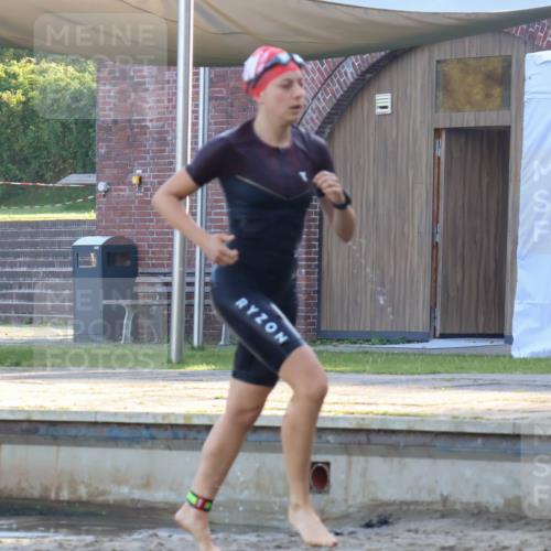 08.09.2024 - Stadtparktriathlon Luisa Fischer http://msf.ph/oto/6998259 08.09.2024 09:07:27 Schwimmen 144, 173 meine-sportfotos.de