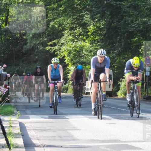 08.09.2024 - Stadtparktriathlon Zöllner http://msf.ph/oto/6998261 08.09.2024 10:55:24 Radfahren 281, 296, 320, 343, 346, 373, 416, 445, 456, 458, 526, 536, 552 meine-sportfotos.de