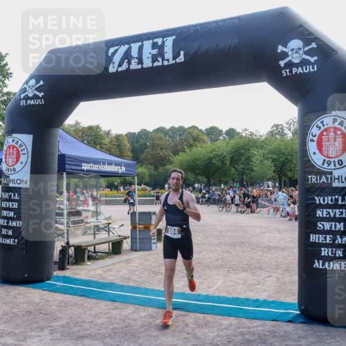 08.09.2024 - Stadtparktriathlon Luisa Fischer http://msf.ph/oto/6998281 08.09.2024 11:58:47 Ziel 504, 554 meine-sportfotos.de