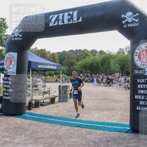 08.09.2024 - Stadtparktriathlon Luisa Fischer http://msf.ph/oto/6998308 08.09.2024 11:58:52 Ziel 504, 554 meine-sportfotos.de