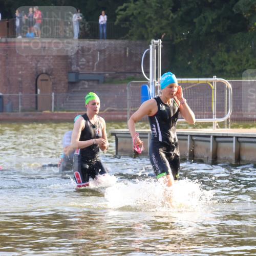 08.09.2024 - Stadtparktriathlon Luisa Fischer http://msf.ph/oto/6998319 08.09.2024 09:07:51 Schwimmen 134, 171 meine-sportfotos.de