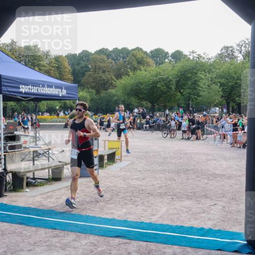 08.09.2024 - Stadtparktriathlon Luisa Fischer http://msf.ph/oto/6998327 08.09.2024 11:59:00 Ziel 465, 481, 511 meine-sportfotos.de