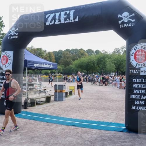 08.09.2024 - Stadtparktriathlon Luisa Fischer http://msf.ph/oto/6998345 08.09.2024 11:59:01 Ziel 465, 481, 511 meine-sportfotos.de