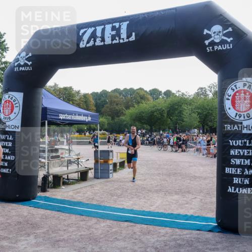 08.09.2024 - Stadtparktriathlon Luisa Fischer http://msf.ph/oto/6998351 08.09.2024 11:59:02 Ziel 465, 481, 511 meine-sportfotos.de