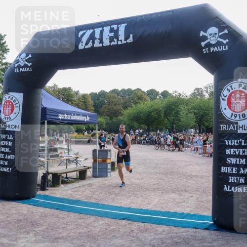 08.09.2024 - Stadtparktriathlon Luisa Fischer http://msf.ph/oto/6998360 08.09.2024 11:59:02 Ziel 465, 481, 511 meine-sportfotos.de