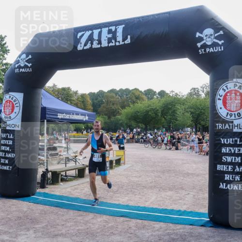 08.09.2024 - Stadtparktriathlon Luisa Fischer http://msf.ph/oto/6998369 08.09.2024 11:59:03 Ziel 465, 481, 511 meine-sportfotos.de