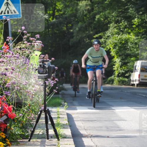 08.09.2024 - Stadtparktriathlon Zöllner http://msf.ph/oto/6998374 08.09.2024 10:55:33 Radfahren 266, 281, 296, 298, 307, 320, 346, 439, 456, 536 meine-sportfotos.de