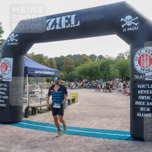 08.09.2024 - Stadtparktriathlon Luisa Fischer http://msf.ph/oto/6998390 08.09.2024 11:59:06 Ziel 465, 481, 511 meine-sportfotos.de