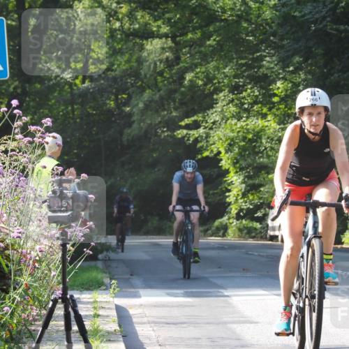 08.09.2024 - Stadtparktriathlon Zöllner http://msf.ph/oto/6998424 08.09.2024 10:55:37 Radfahren 266, 268, 296, 298, 307, 439 meine-sportfotos.de