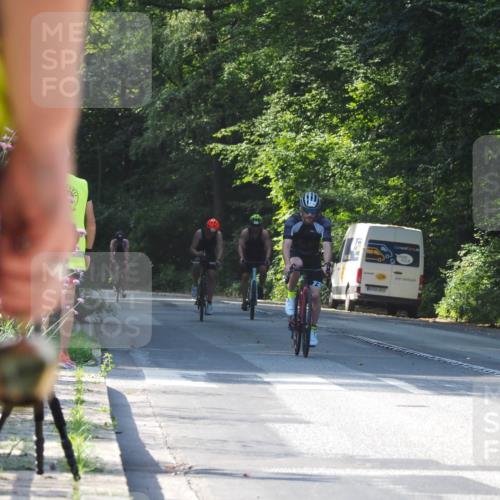 08.09.2024 - Stadtparktriathlon Zöllner http://msf.ph/oto/6998569 08.09.2024 10:56:04 Radfahren 411, 537, 821 meine-sportfotos.de