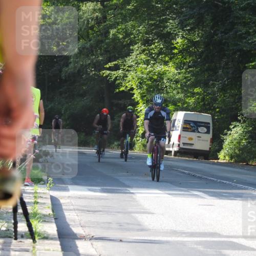 08.09.2024 - Stadtparktriathlon Zöllner http://msf.ph/oto/6998575 08.09.2024 10:56:04 Radfahren 411, 537, 821 meine-sportfotos.de