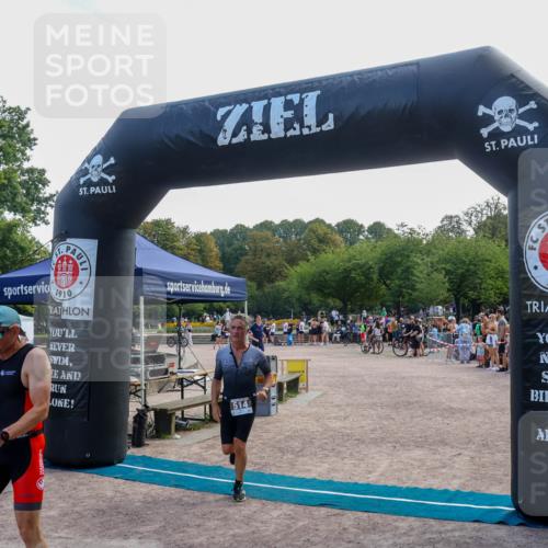 08.09.2024 - Stadtparktriathlon Luisa Fischer http://msf.ph/oto/6998584 08.09.2024 12:00:05 Ziel 492, 506, 514 meine-sportfotos.de