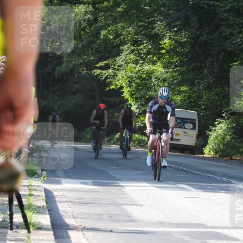 08.09.2024 - Stadtparktriathlon Zöllner http://msf.ph/oto/6998585 08.09.2024 10:56:05 Radfahren 411, 537, 821 meine-sportfotos.de