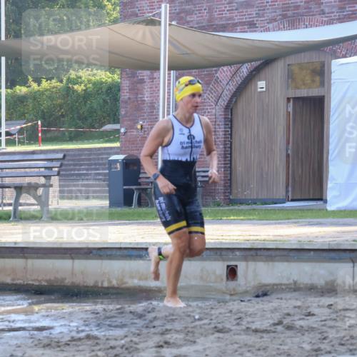 08.09.2024 - Stadtparktriathlon Luisa Fischer http://msf.ph/oto/6998602 08.09.2024 09:08:52 Schwimmen 135, 161, 164, 178 meine-sportfotos.de