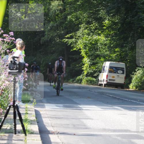 08.09.2024 - Stadtparktriathlon Zöllner http://msf.ph/oto/6998614 08.09.2024 10:56:10 Radfahren 395, 411, 442, 444, 537, 821 meine-sportfotos.de