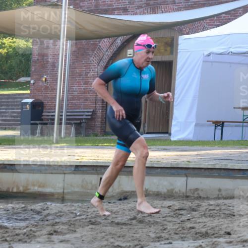 08.09.2024 - Stadtparktriathlon Luisa Fischer http://msf.ph/oto/6998616 08.09.2024 09:08:55 Schwimmen 143, 145, 161, 178 meine-sportfotos.de