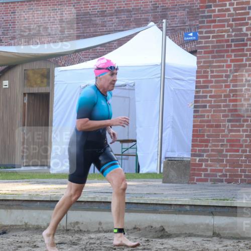 08.09.2024 - Stadtparktriathlon Luisa Fischer http://msf.ph/oto/6998621 08.09.2024 09:08:56 Schwimmen 143, 145, 161, 162, 178 meine-sportfotos.de