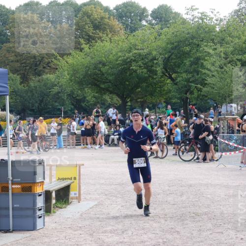 08.09.2024 - Stadtparktriathlon Luisa Fischer http://msf.ph/oto/6998629 08.09.2024 12:00:07 Ziel 492, 506, 514 meine-sportfotos.de