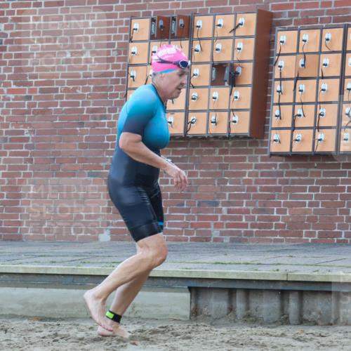 08.09.2024 - Stadtparktriathlon Luisa Fischer http://msf.ph/oto/6998633 08.09.2024 09:08:57 Schwimmen 143, 145, 161, 162, 178 meine-sportfotos.de