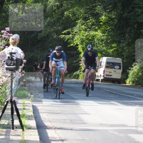 08.09.2024 - Stadtparktriathlon Zöllner http://msf.ph/oto/6998634 08.09.2024 10:56:17 Radfahren 395, 424, 427, 442, 444, 465 meine-sportfotos.de