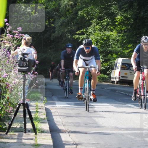 08.09.2024 - Stadtparktriathlon Zöllner http://msf.ph/oto/6998639 08.09.2024 10:56:18 Radfahren 395, 398, 424, 427, 442, 444, 465 meine-sportfotos.de