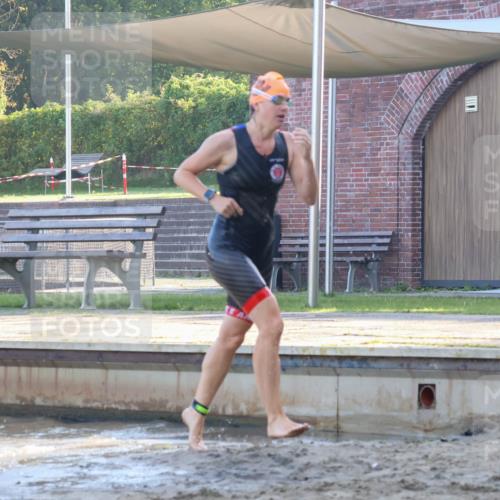 08.09.2024 - Stadtparktriathlon Luisa Fischer http://msf.ph/oto/6998656 08.09.2024 09:09:01 Schwimmen 143, 145, 162, 178 meine-sportfotos.de